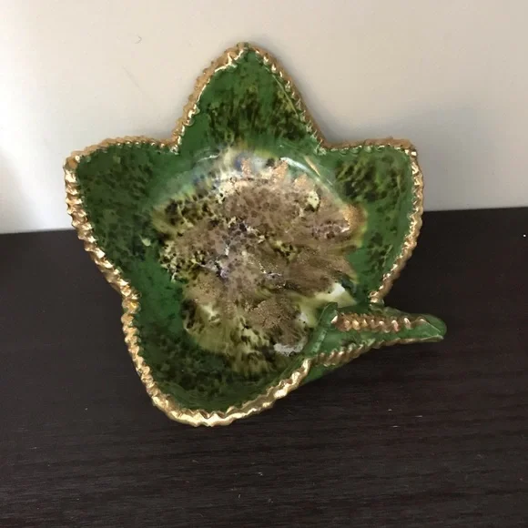 Italian Pottery Gold Painted Bowl - Picture 3 of 7